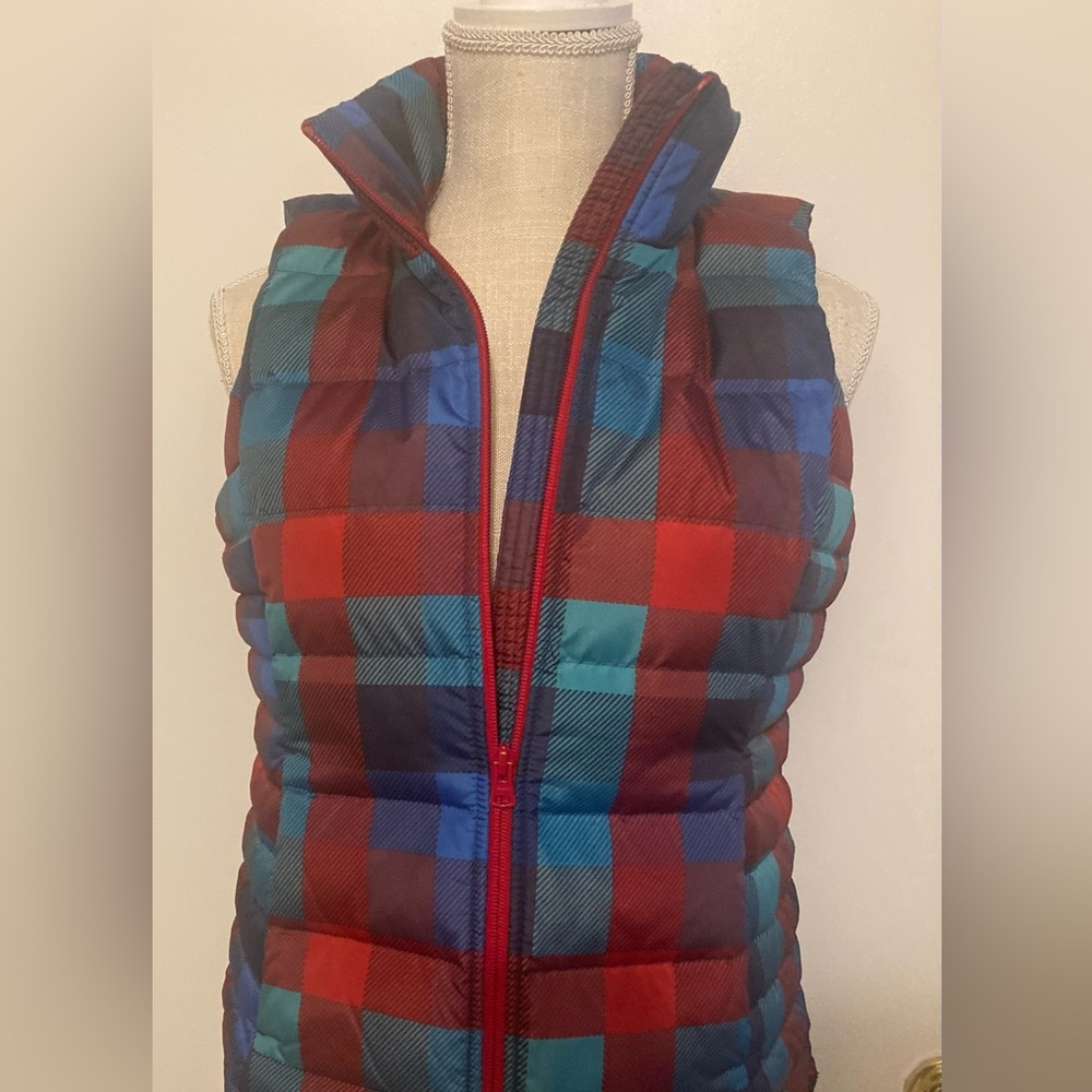 Lands’ End Plaid Quilted Puffer Vest in Red, Blue & Teal